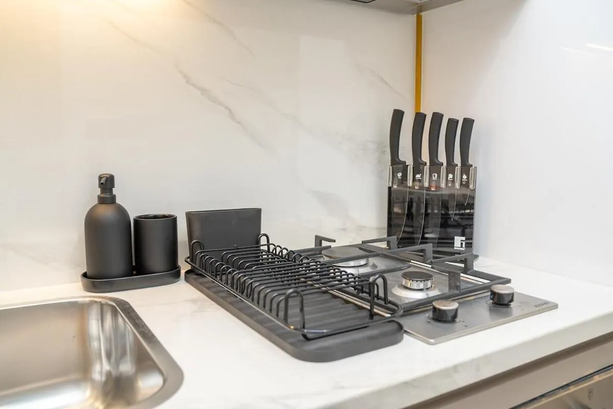Quiet Elegance Studio Living Near Burj Khalifa In Azizi Riviera Dubai 0*,
