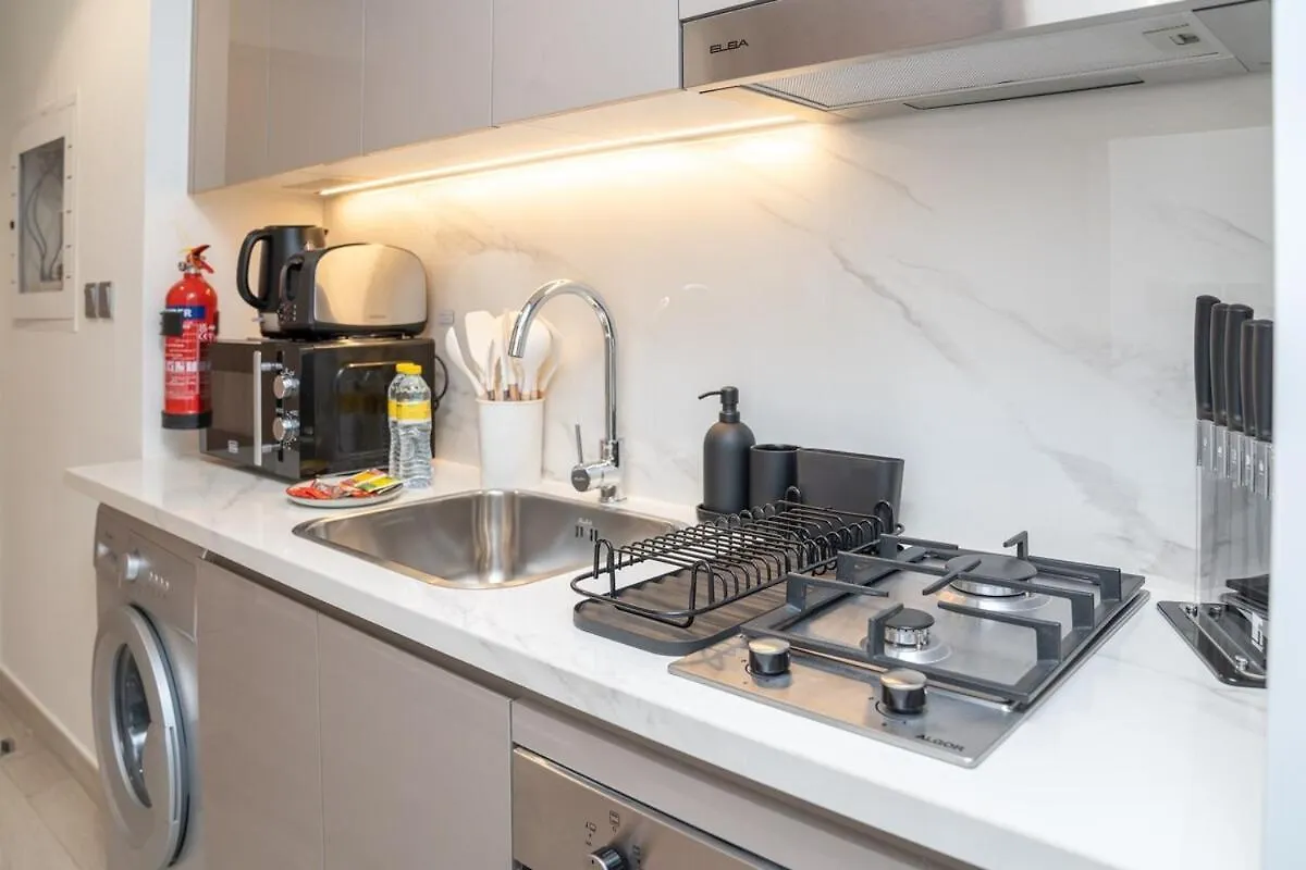 Quiet Elegance Studio Living Near Burj Khalifa In Azizi Riviera Dubai Forenede Arabiske Emirater