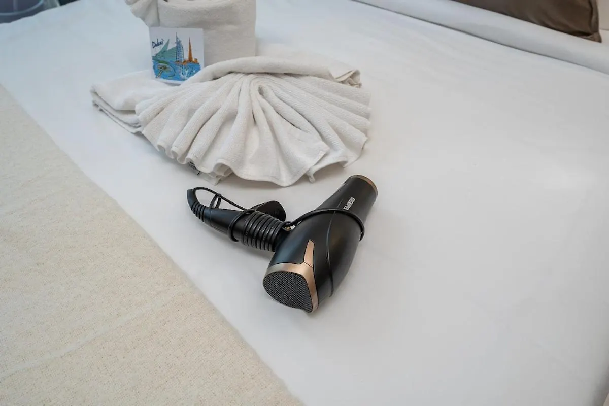 Quiet Elegance Studio Living Near Burj Khalifa In Azizi Riviera Dubai Forenede Arabiske Emirater