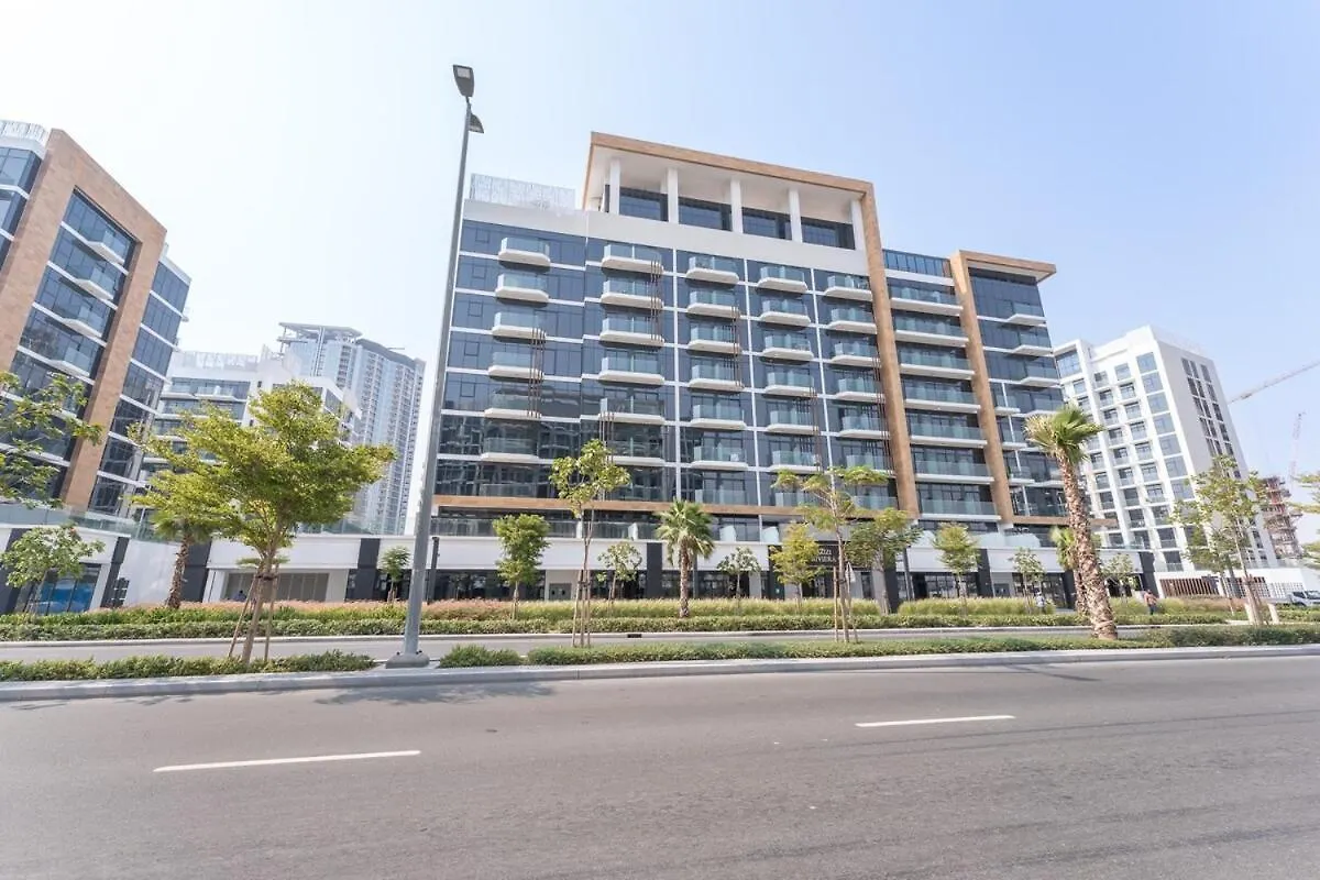 Quiet Elegance Studio Living Near Burj Khalifa In Azizi Riviera Dubai