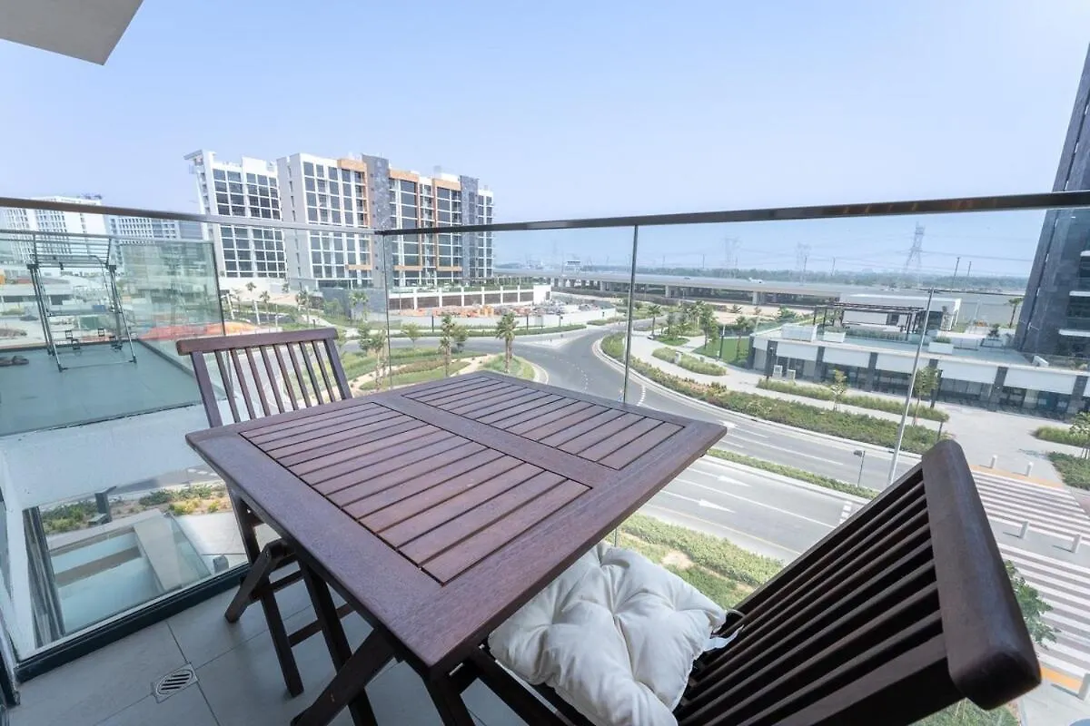 Quiet Elegance Studio Living Near Burj Khalifa In Azizi Riviera Dubai 0*,